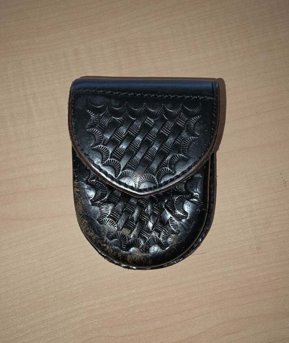 Dutyman 8121H Basketweave Leather Handcuff Case